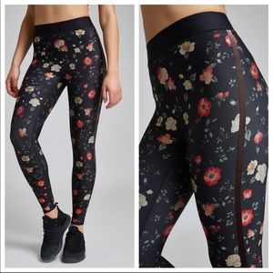 Ultracor Floral Black Leggings